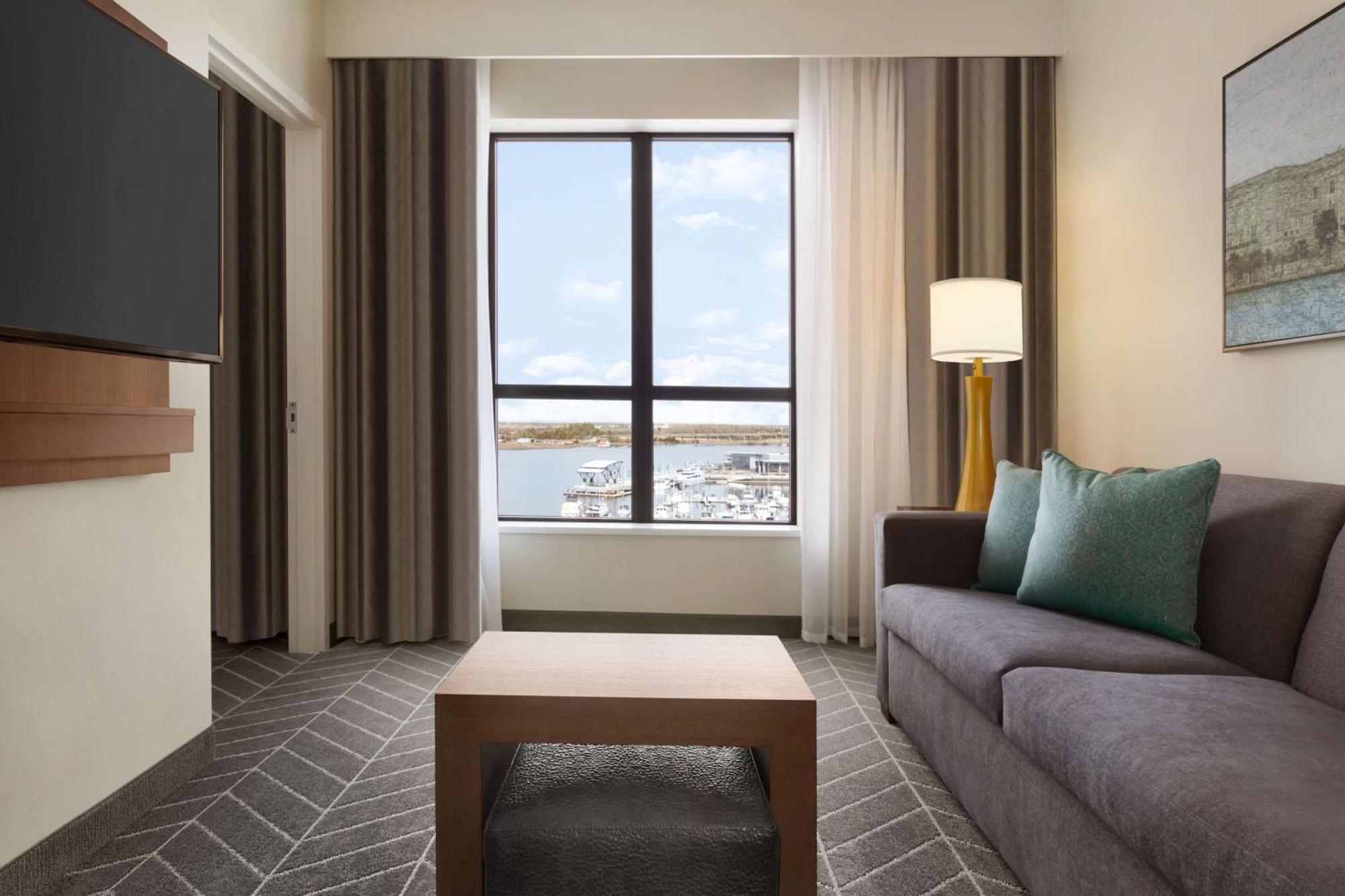 Embassy Suites By Hilton Wilmington Riverfront Esterno foto