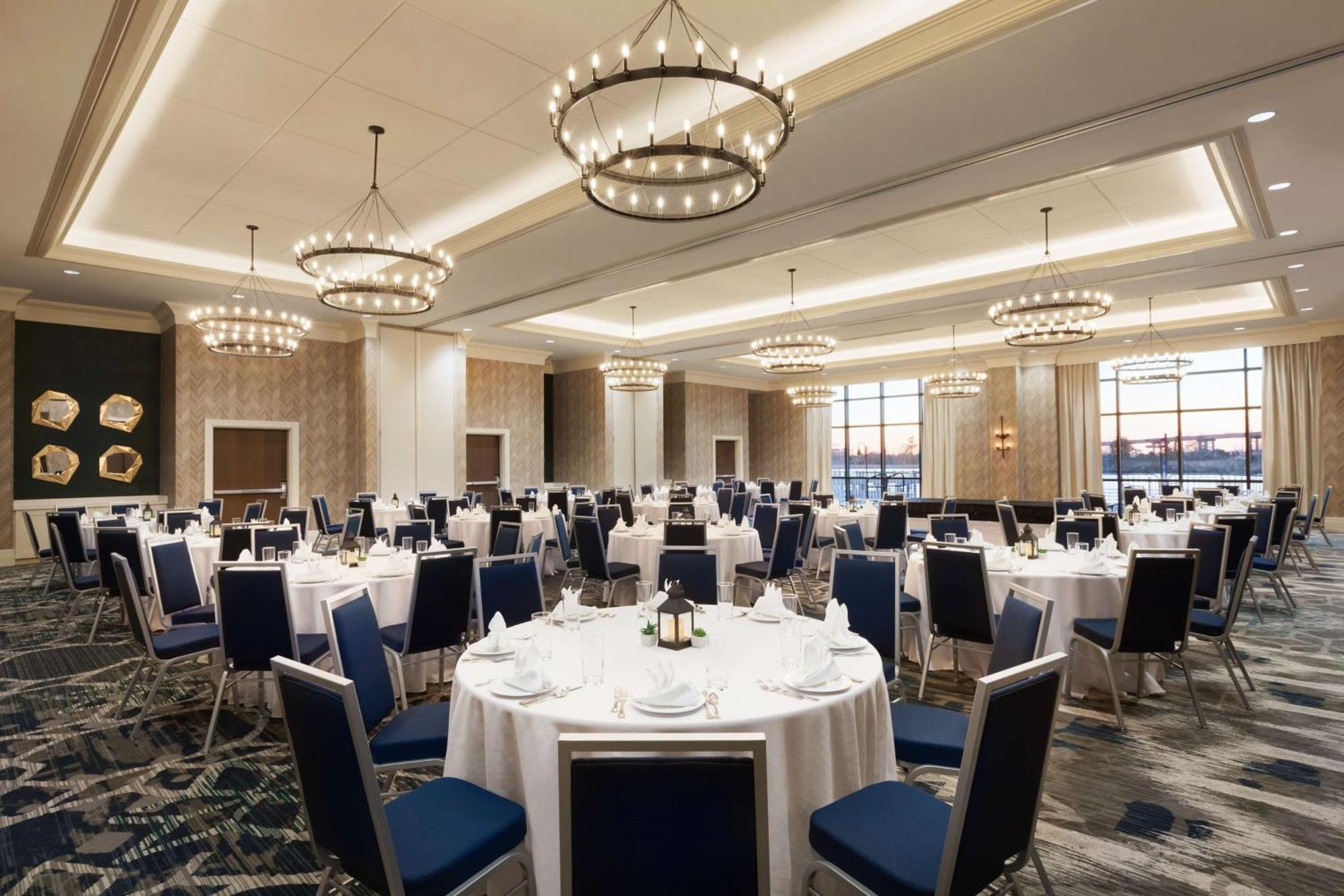Embassy Suites By Hilton Wilmington Riverfront Esterno foto
